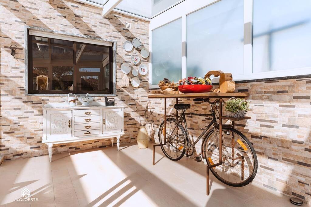 Casa Do Patio - 3 Bedrooms, Ponte Rol Torres Vedras Exteriör bild
